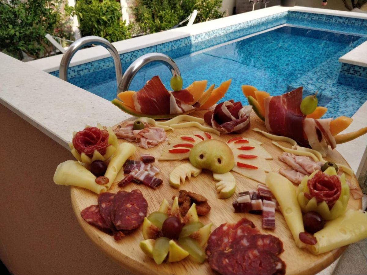Apartments Villa A - Heating Pool Τρογκίρ Εξωτερικό φωτογραφία