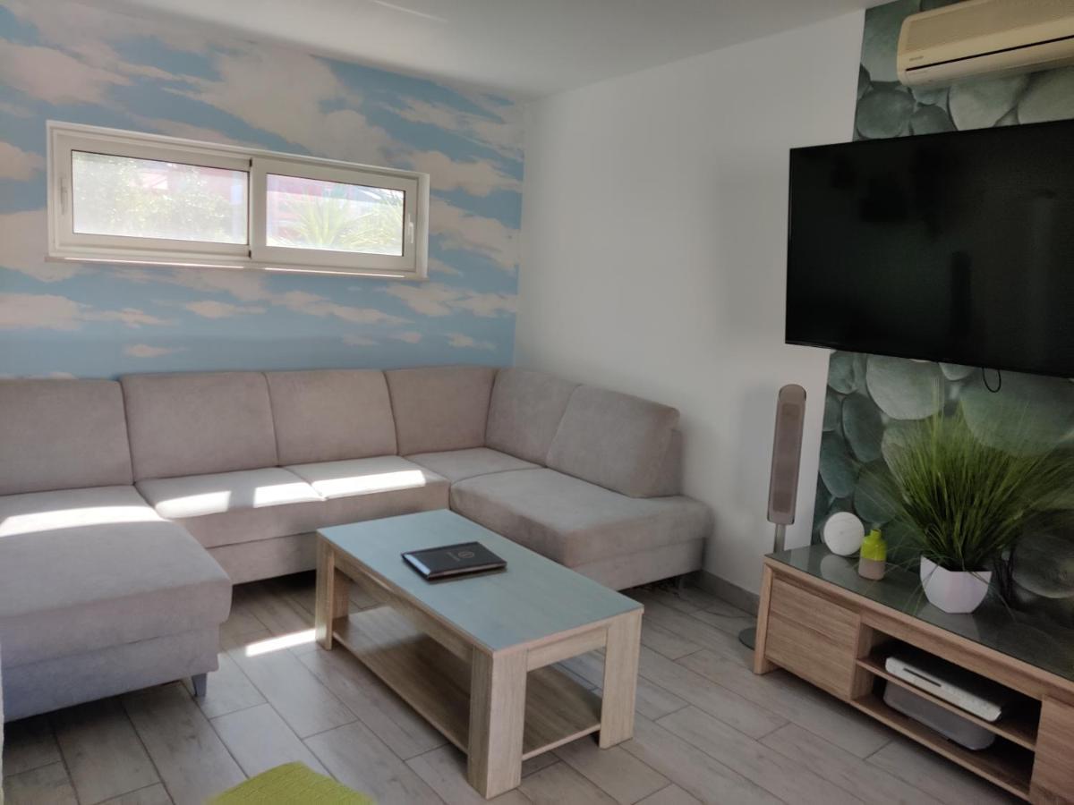 Apartments Villa A - Heating Pool Τρογκίρ Εξωτερικό φωτογραφία